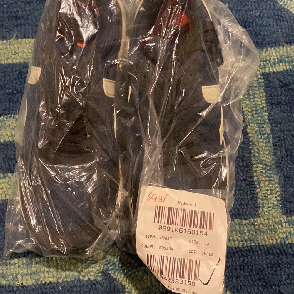 J Crew x Veja™ Condor 2 Sneakers MC887 - Picture 4 of 4